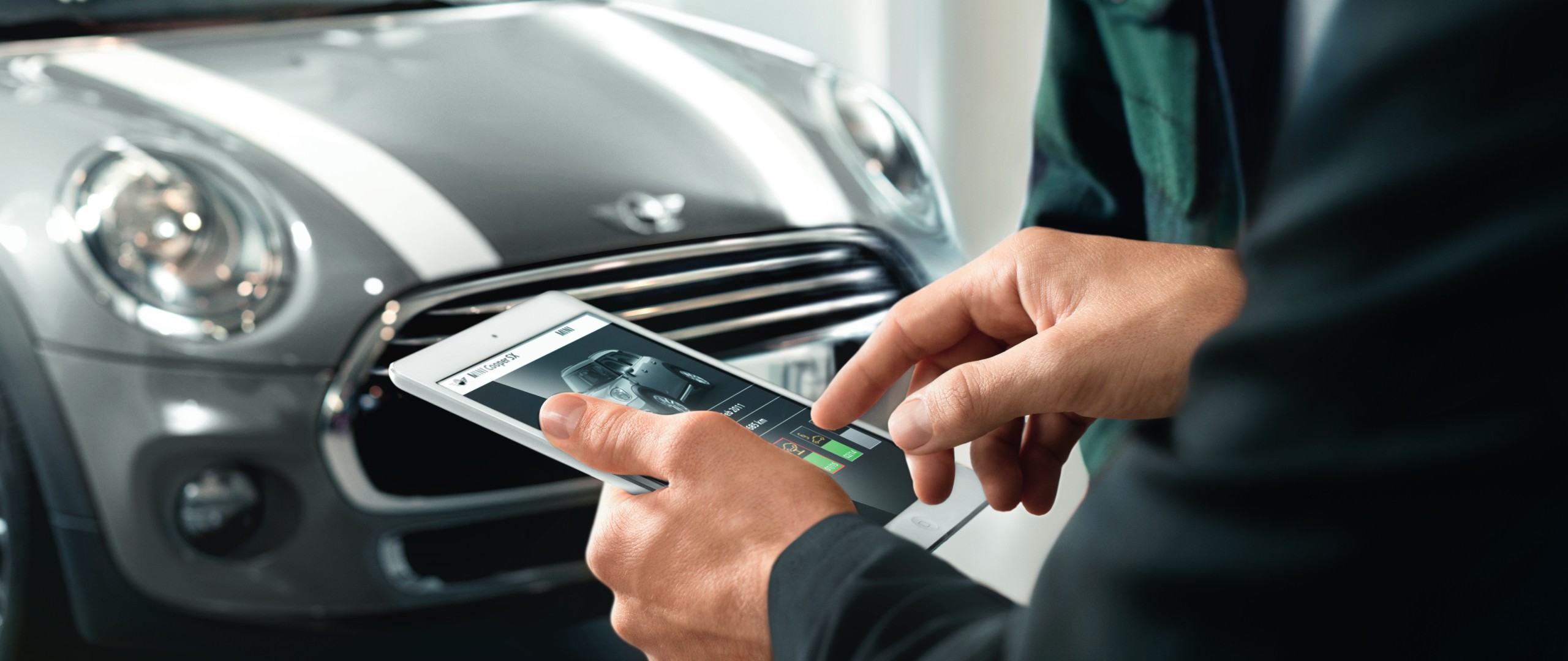Woman using the Online Appointment Calendar
